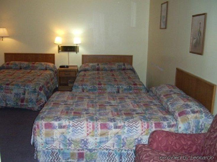 Caravan Inn Niagara Falls Room photo