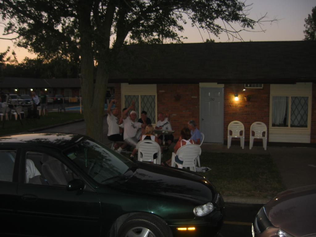 Caravan Inn Niagara Falls Exterior photo